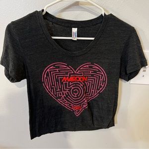 maroon 5 maps cropped shirt
brand american apparel
size small
good condition